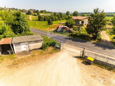 Foto Capannone industriale in Via Nazionale, Baldichieri d'Asti Centro