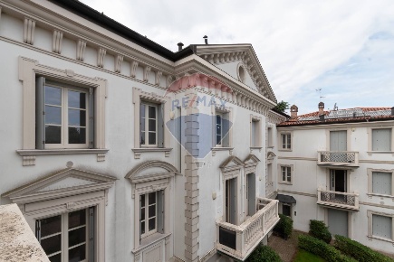 Foto Appartamento in Via Mazzini, Mairano Pievedizio di 146 m² con 4 locali
