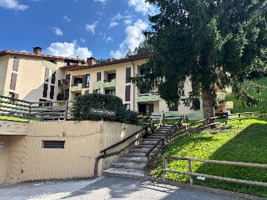 Foto Appartamento in Via Di Gagia, Pinzolo di 65 m² con 3 locali in vendita