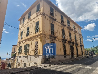 Foto Appartamento in Via Tasso, Napoli Vomero di 56 m² con 2 locali