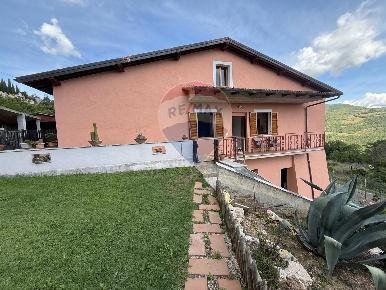 Foto Casa indipendente in Localita' Buggiano, Cerreto di Spoleto Centro