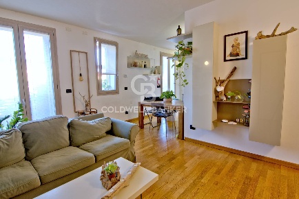 Foto Appartamento in Via G. Carducci, Portoferraio Centro di 107 m²