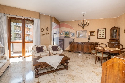Foto Appartamento in Via Privata Carlo Fornara, Milano Bande Nere di 125 m²