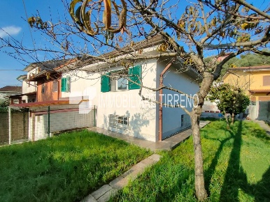 Foto Appartamento a Massa Romagnano di 73 m² con 2 locali in vendita