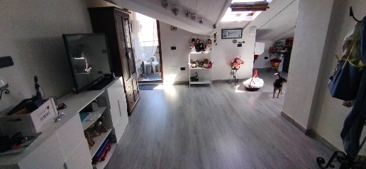 Foto Loft a Montecorvino Pugliano Pratole di 95 m² con 1 locali in vendita