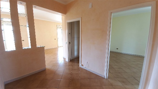 Foto Appartamento in Via Remigio Butera 5, Agrigento di 120 m² con 4 locali