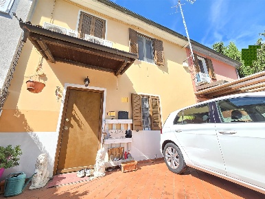 Foto Case semi ndipendenti a Massarosa Massarosa Paese di 60 m² in vendita