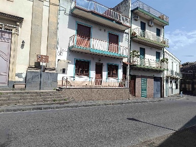 Foto Appartamento in via Roma 309, San Giovanni la Punta Centro di 180 m²