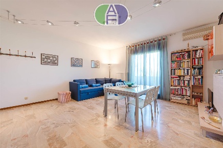 Foto Appartamento in Via Alberoni 1, Mira Oriago di 59 m² con 3 locali