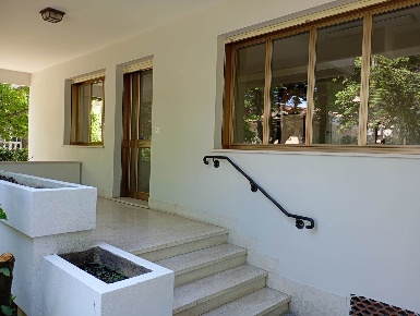 Foto Ufficio a Riccione Paese di 100 m² con 1 locali in affitto