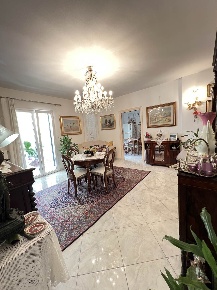 Foto Appartamento a Piombino Centro di 100 m² con 5 locali in vendita