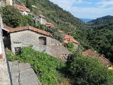 Foto Rustico a Ventimiglia Varase, Bevera di 100 m² con 3 locali in vendita