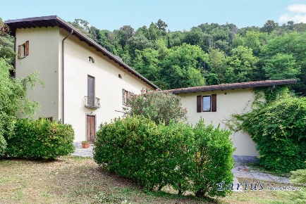 Foto Appartamento in Garibaldi, Castello di Brianza Cologna Caraverio