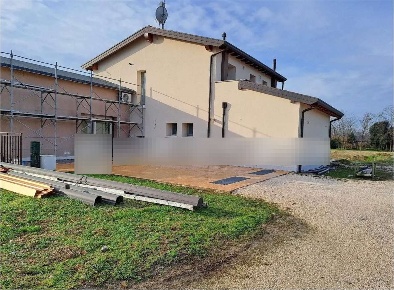 Foto Villa unifamiliare in Via Ferraressa, Spresiano di 254 m² in vendita