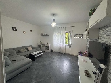 Foto Appartamento a Grandate di 117 m² con 3 locali in vendita