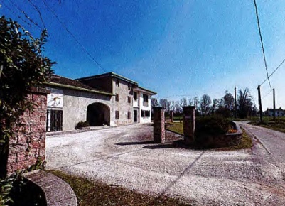 Foto Case indipendenti in Via Ortigara, San Martino di Lupari di 396 m²