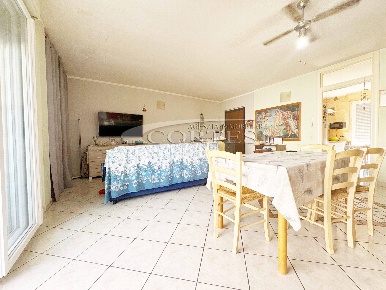 Foto Appartamento a Mondolfo di 110 m² con 7 locali in vendita