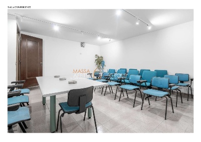 Foto Ufficio in Via Cairoli 30, Massa Centro di 250 m² con 9 locali