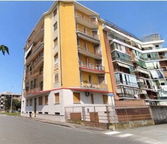 Foto Appartamento in Viale dell'Aeronautica Francis Lombardi 1, Vercelli