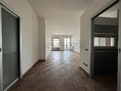 Foto Appartamento in via Capergnanica 8, Crema di 139 m² con 3 locali