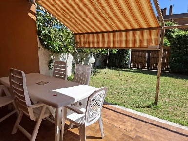 Foto Case indipendenti in Via degli Olivi 33, Anzio di 80 m² con 3 locali