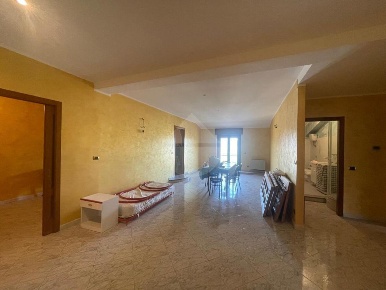 Foto Appartamento in Via Alcide De Gasperi, Acri Centro di 160 m²