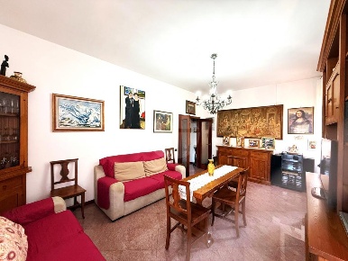 Foto Appartamento in Via Larga, Pistoia di 98 m² con 4 locali in vendita