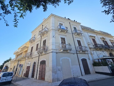 Foto Appartamento in Piazza Diaz, Palo del Colle di 115 m² con 4 locali