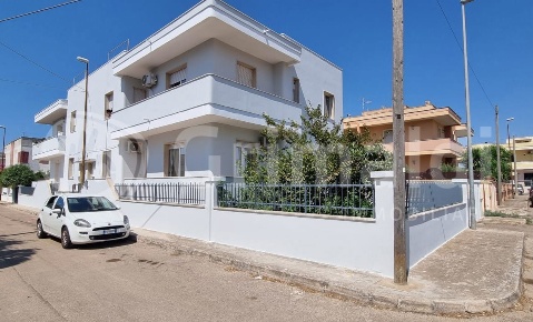 Foto Casa indipendente in Via Padre Generale Luigi De Santis 29, Alezio