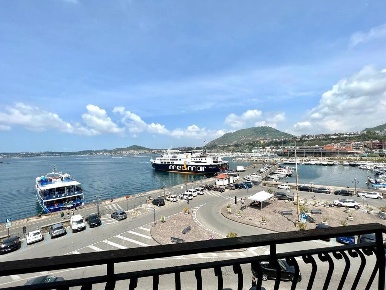 Foto Appartamento in dell'emporio, Pozzuoli Porto di 118 m² con 3 locali