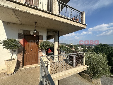 Foto Villa bifamiliare in Via san nicola 30, Fiuggi di 150 m² con 5 locali