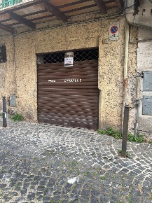 Foto Box in via Umberto De Luca, Rocca di Papa Centro di 55 m² con 1 locali