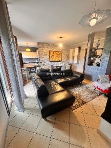 Foto Appartamento a Montecalvo in Foglia di 100 m² con 4 locali in vendita
