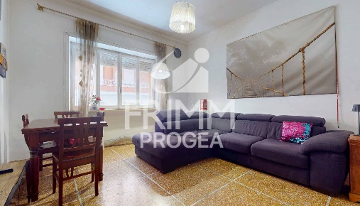Foto Appartamento in Via Vetulonia, Roma San Giovanni di 86 m² con 3 locali
