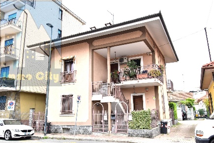 Foto Appartamento in Via Lamarmora, Grugliasco Centro di 176 m² in vendita