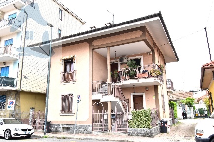 Foto Appartamento in Via Lamarmora, Grugliasco Centro di 176 m² in vendita