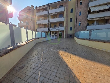 Foto Appartamento in Via Giovanni Spadolini, Pedaso di 137 m² con 5 locali