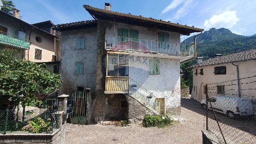 Foto Appartamento a Trento Povo di 177 m² con 4 locali in vendita