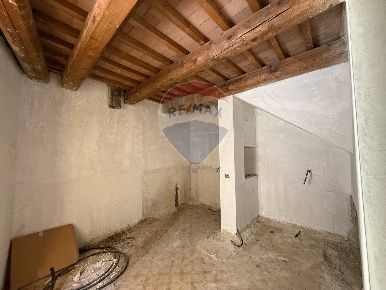 Foto Case semi ndipendenti in LOC. BELFIORE, Foligno di 70 m² con 3 locali