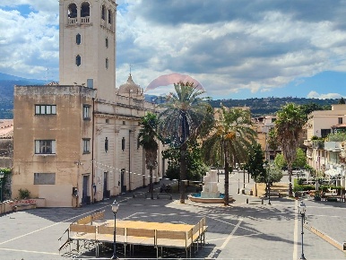 Foto Appartamento in Via Mario Rapisardi, Fiumefreddo di Sicilia di 200 m²