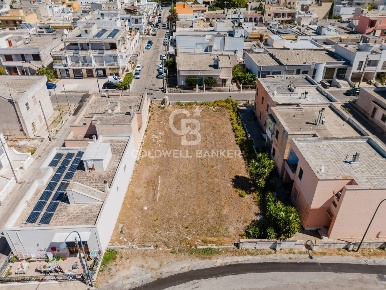 Foto Terreno residenziale in Via Bernardini, Poggiardo Centro di 883 m²