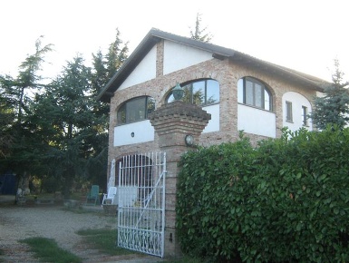 Foto Rustico a Pozzolo Formigaro di 500 m² con 10 locali in vendita