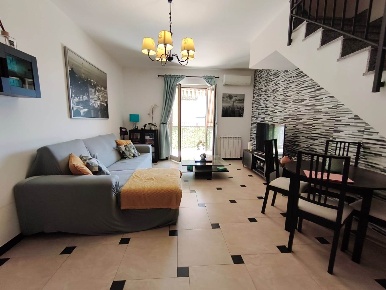 Foto Villa a schiera in Via dottor Antonino Ferlito 13, Aci Catena Centro