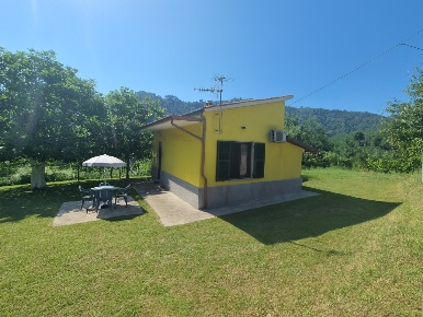 Foto Villa singola a Follo di 45 m² con 2 locali in vendita