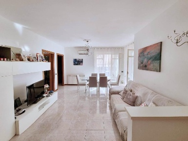 Foto Appartamento a Massa Mirteto di 80 m² con 3 locali in vendita