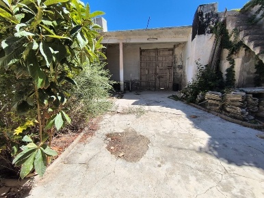 Foto Casa indipendente a Monserrato di 100 m² con 4 locali in vendita