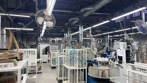Foto Capannone industriale a Casandrino di 1440 m² con 5 locali in vendita