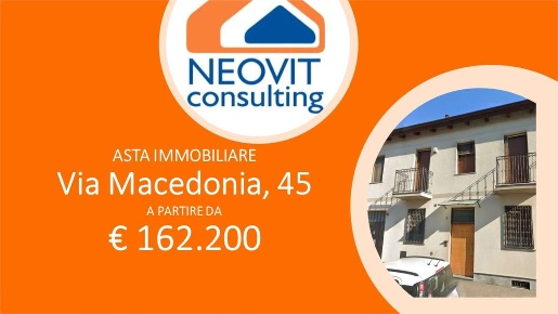 Foto Villa unifamiliare in Via Macedonia 45, Grugliasco Centro di 183 m²