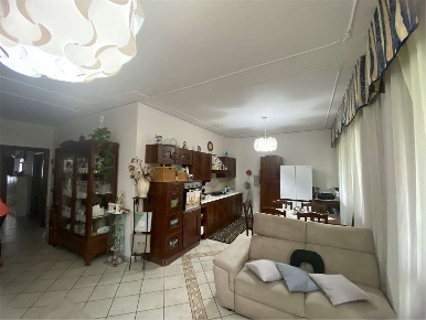 Foto Appartamento in Via Buozzi, Modena Sacca - Stazione di 145 m²