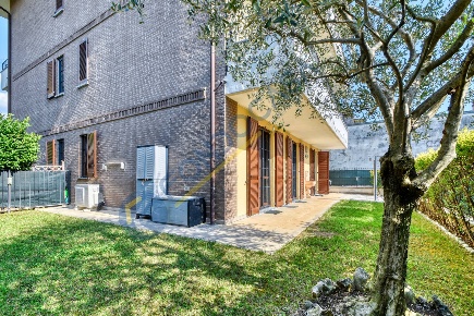 Foto Appartamento in via montello, Cesano Maderno di 77 m² con 3 locali